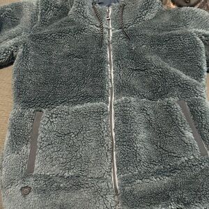 Cozy Gray Sherpa Zip-Up Jacket